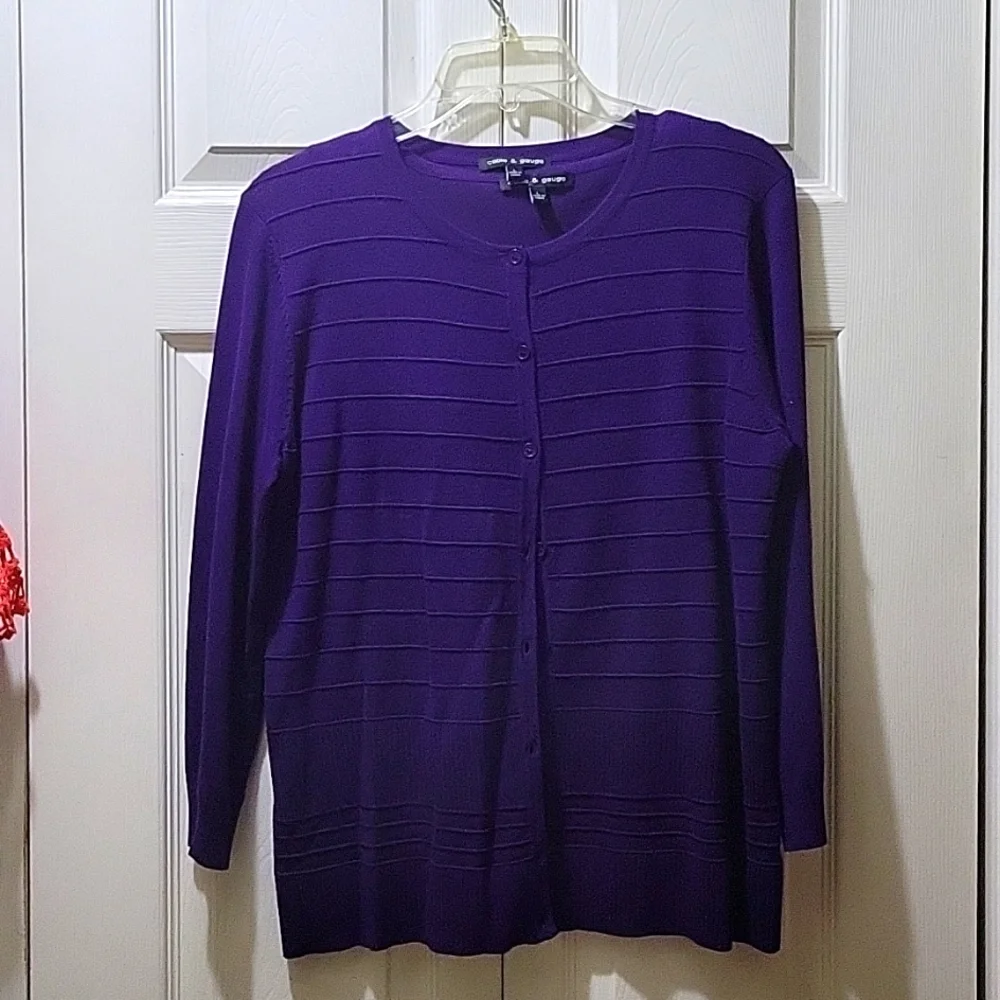 Cable & Gauge purple sweater set. - Picture 1 of 5